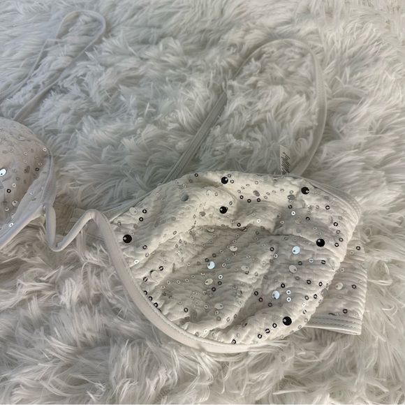 Pretty Little Thing • White underwire sequin bikini top • Size 16 - Picture 3 of 8